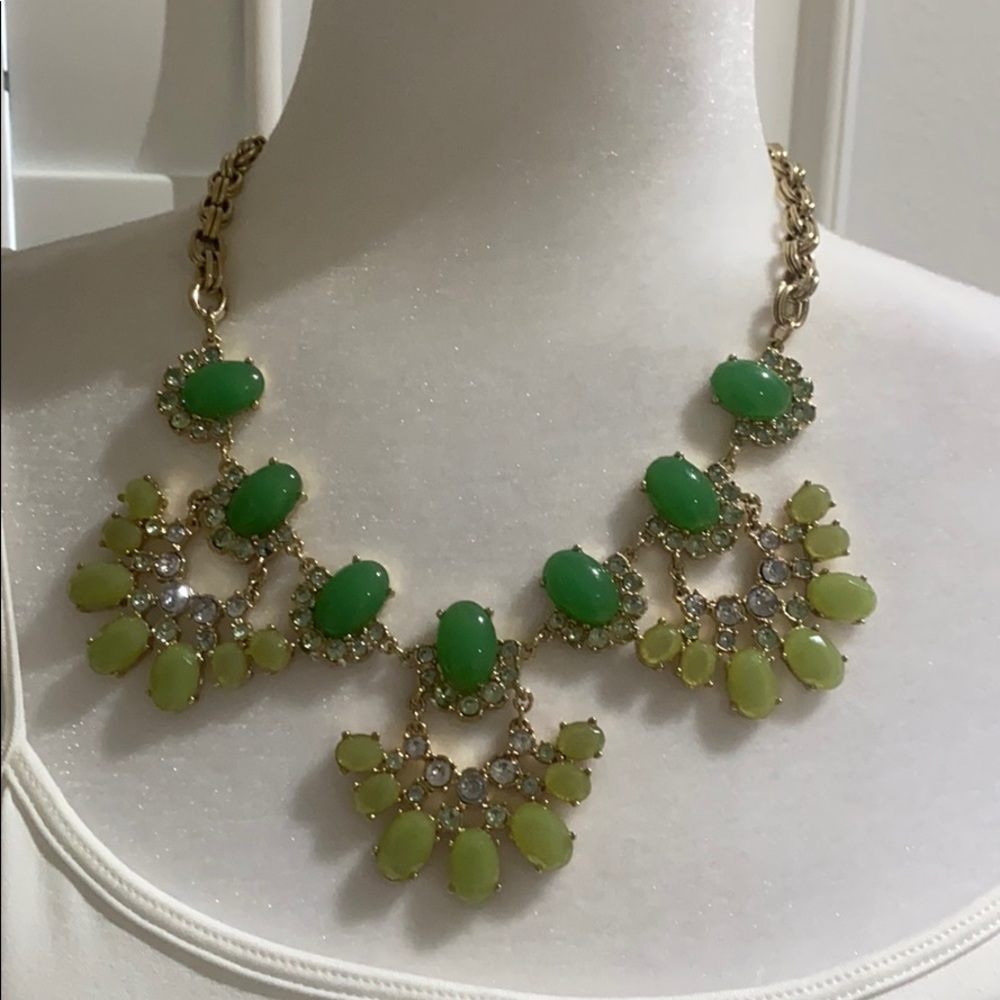 Beautiful Green two toned necklace!